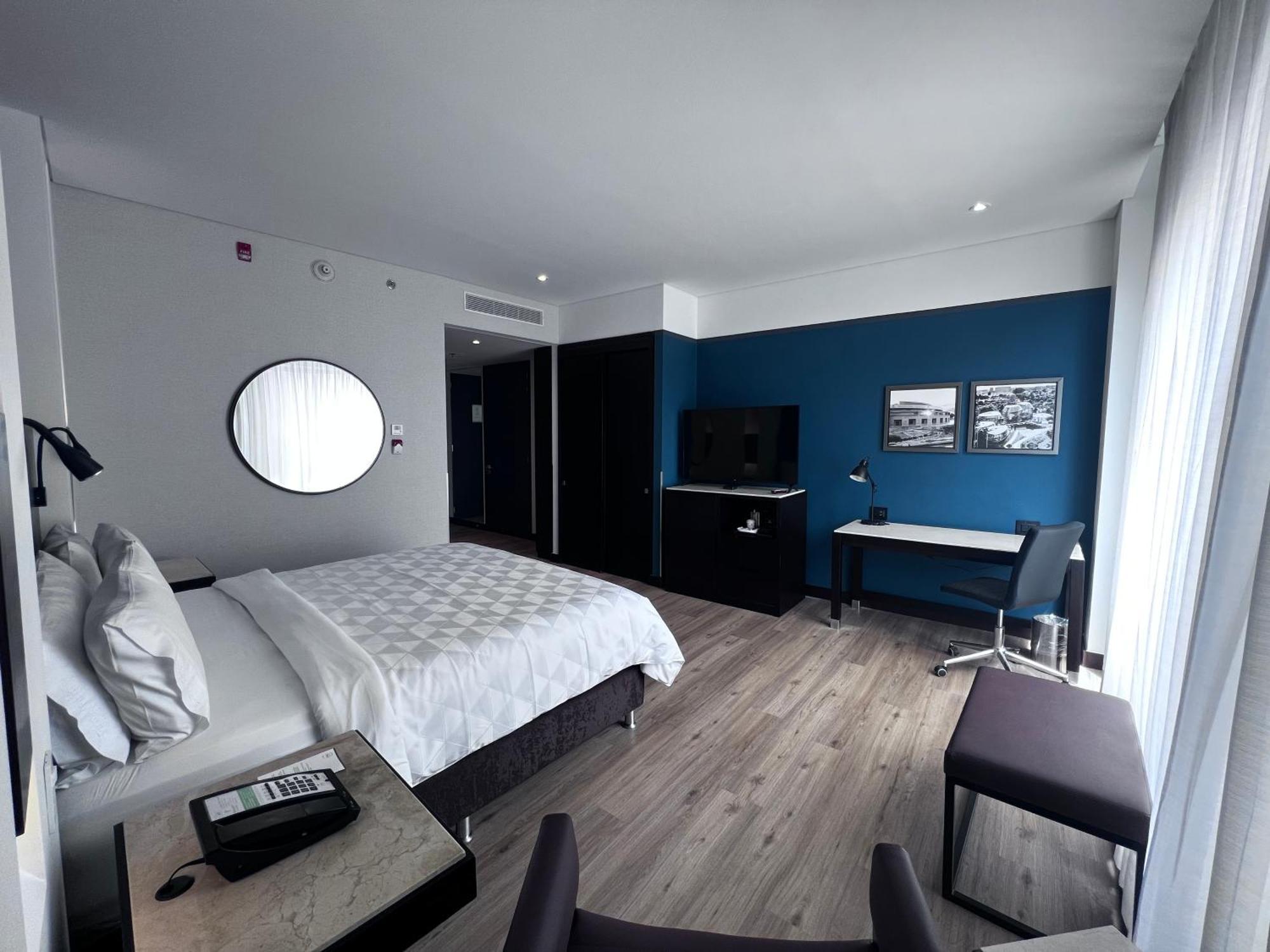 Holiday Inn Bogota Airport By Ihg מראה חיצוני תמונה