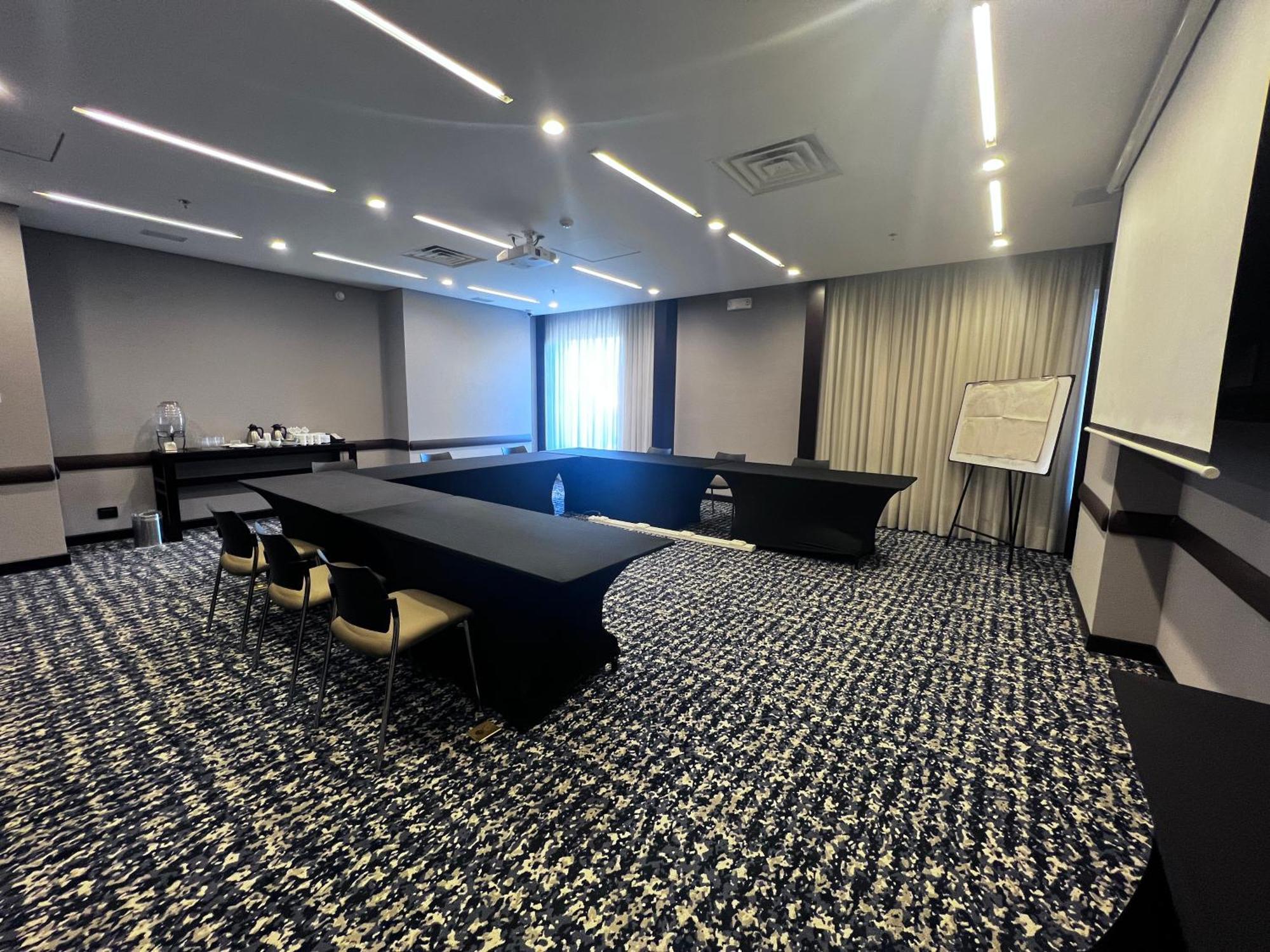 Holiday Inn Bogota Airport By Ihg מראה חיצוני תמונה