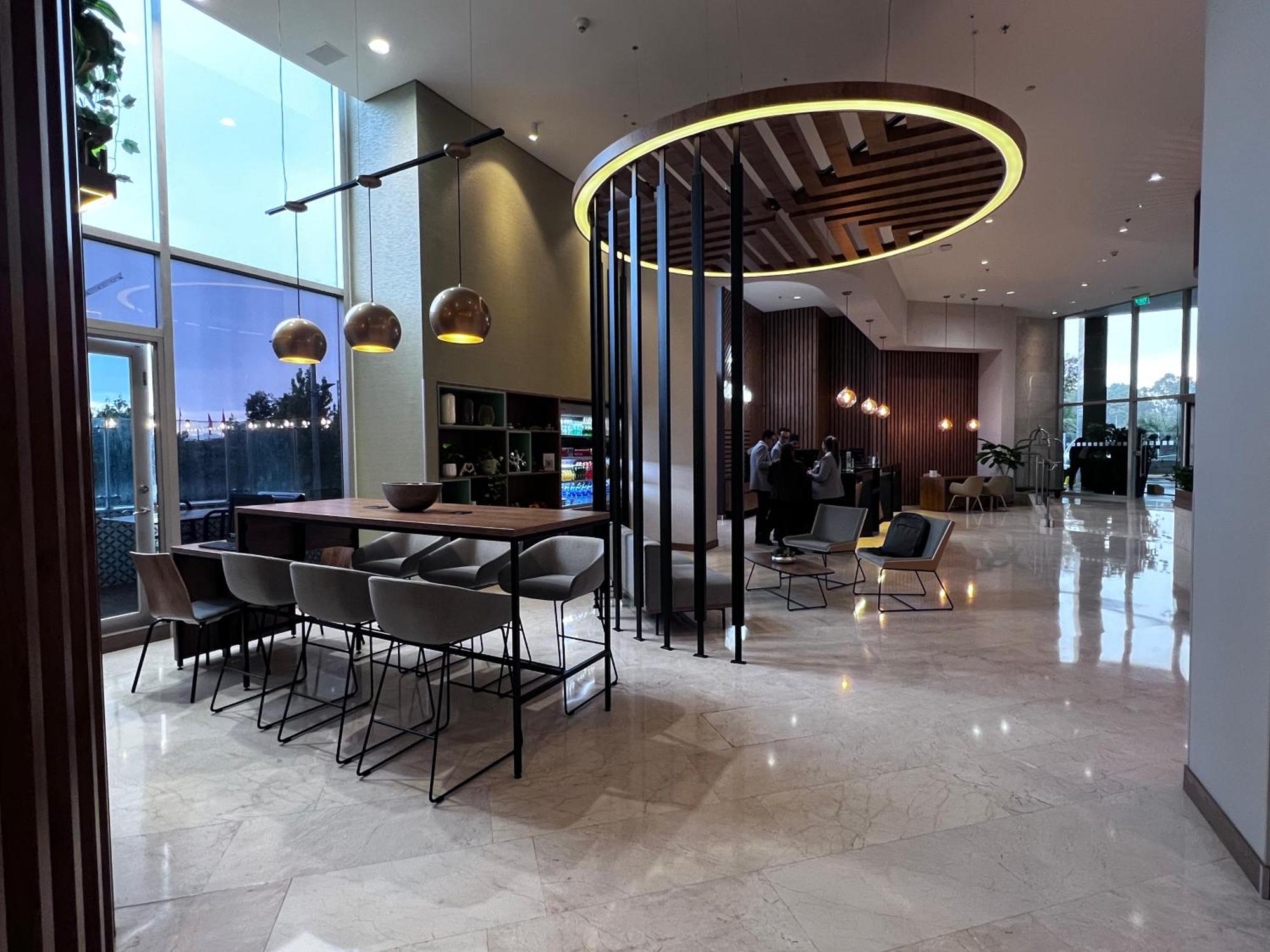 Holiday Inn Bogota Airport By Ihg מראה חיצוני תמונה
