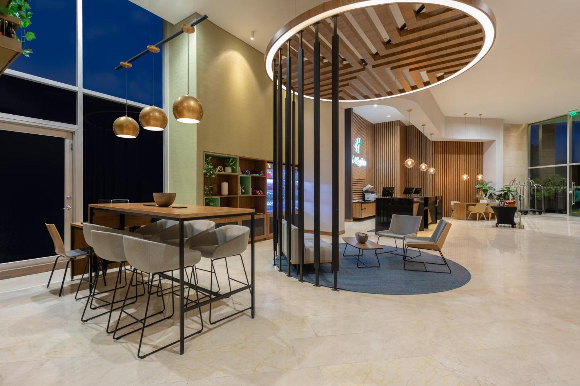 Holiday Inn Bogota Airport By Ihg מראה חיצוני תמונה