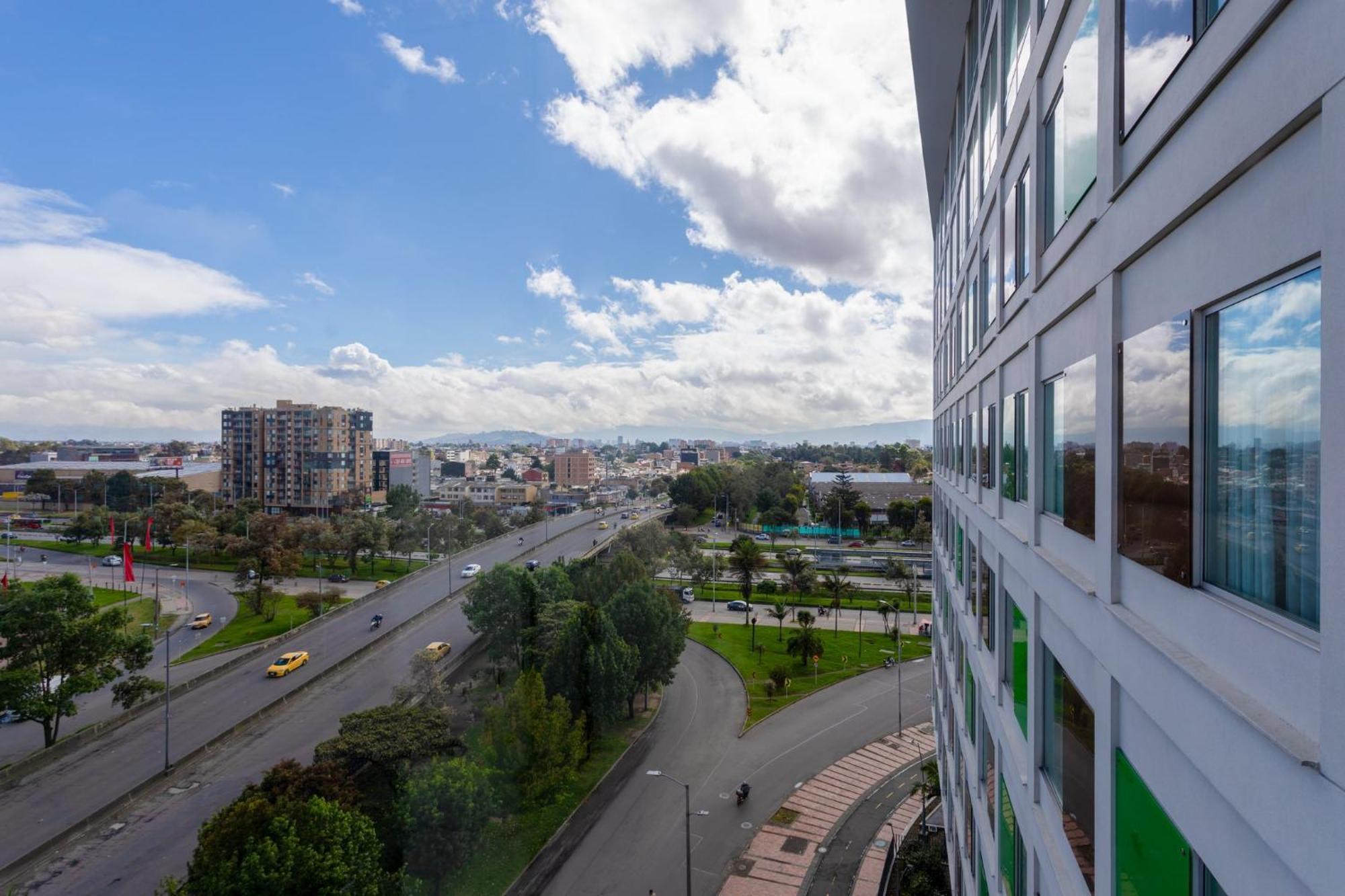 Holiday Inn Bogota Airport By Ihg מראה חיצוני תמונה